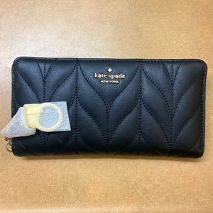 NEW Kate Spade Briar Lane Quilted wallet in black.
